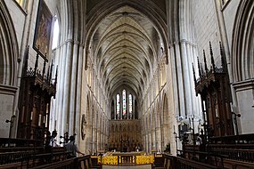 Interior, Southwark Cathedral.jpg