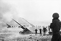 مدفعية 130 ملم إسرائيلية خلال معارك الجولان 1973، استولت إسرائيل على حوالي 100 قطعة منها واستخدمتها خلال حرب الاستنزاف وأكتوبر.[42]