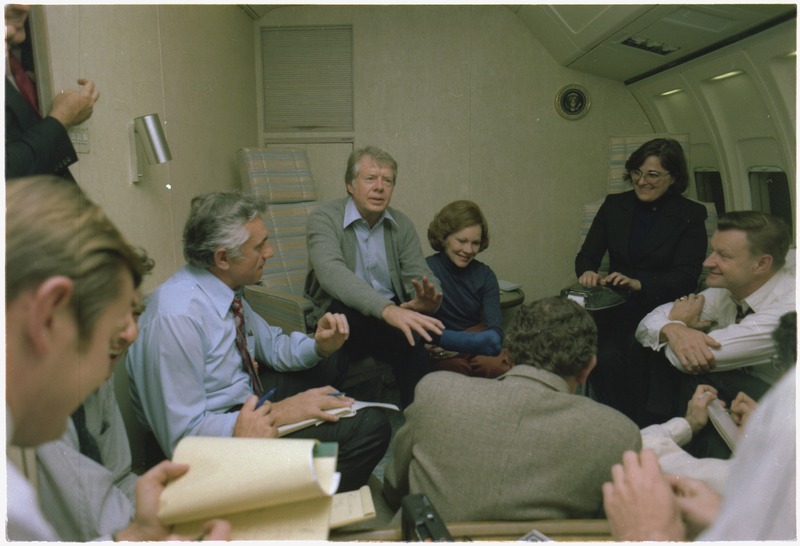 File:Jimmy Carter and Rosalynn Carter participates in a press conference aboard Air Force One at the end of their... - NARA - 177529.tif