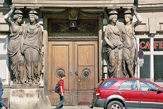 Multikulti ist nicht neu. Das Palais (fr.) Pallavicini (it.) mit Karyatiden (gr.) in Wien