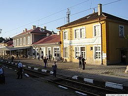 Kaspichan railway station Iankov.JPG