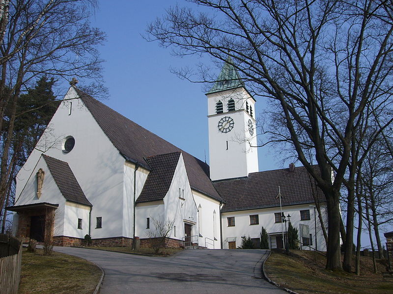 File:Kirche St Michael Keilberg.JPG