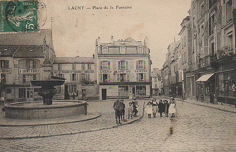 L3745 - Lagny-sur-Marne - Place de la Fontaine.jpg