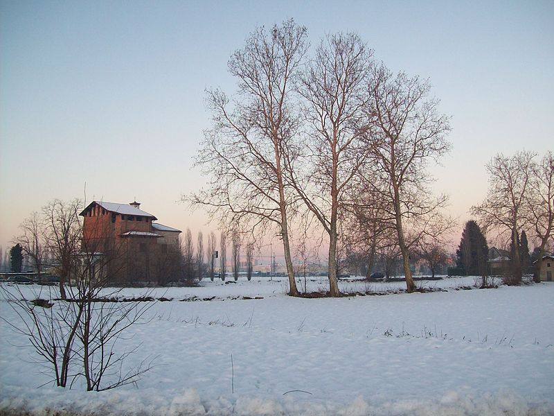 File:La campagna innevata.jpg