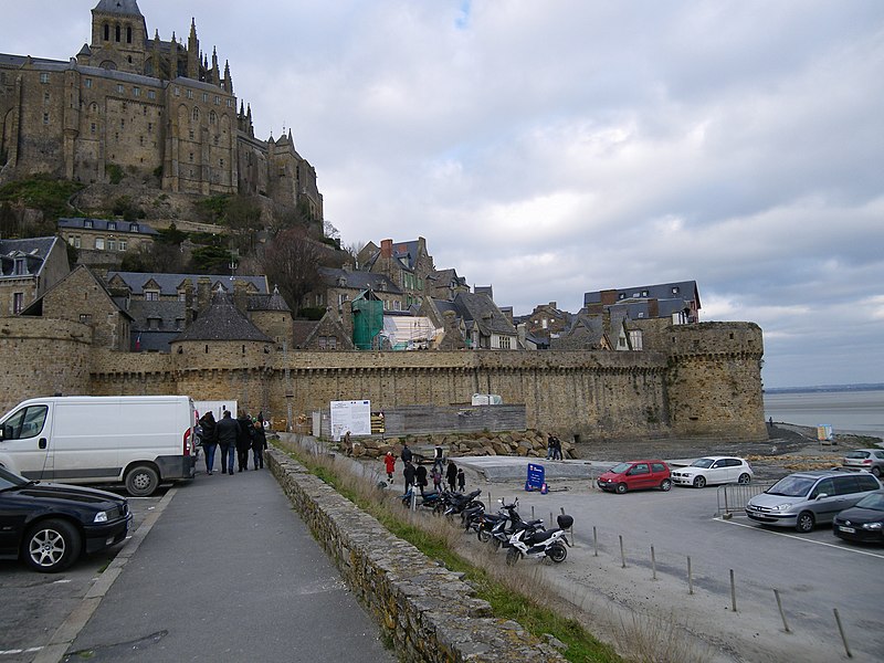 File:Le mont st michel - panoramio - chisloup (2).jpg