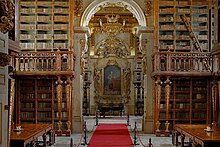 View of the Domenico Dupra portrait of King John V of Portugal. Library of the Universtity of Coimbra.jpg