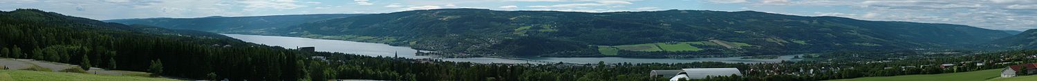 Panorama over Lillehammer, gezien vanaf de olympische skischans