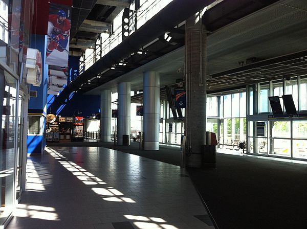 Interior of Lucien-L'Allier station.