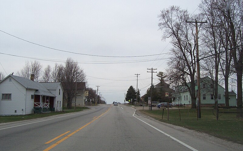 File:MackvilleWisconsinWIS47.jpg