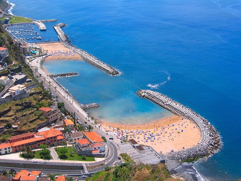 File:Madeira Beach (163610932).jpg