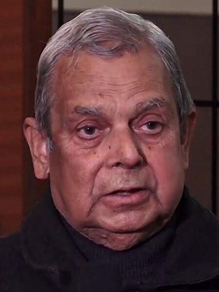 File:Mahantha Thakur during a press conference cropped.jpg