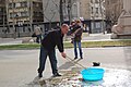 Haciendo burbujas de jabón gigantes en Barcelona, ​​marzo de 2015 (2) .JPG