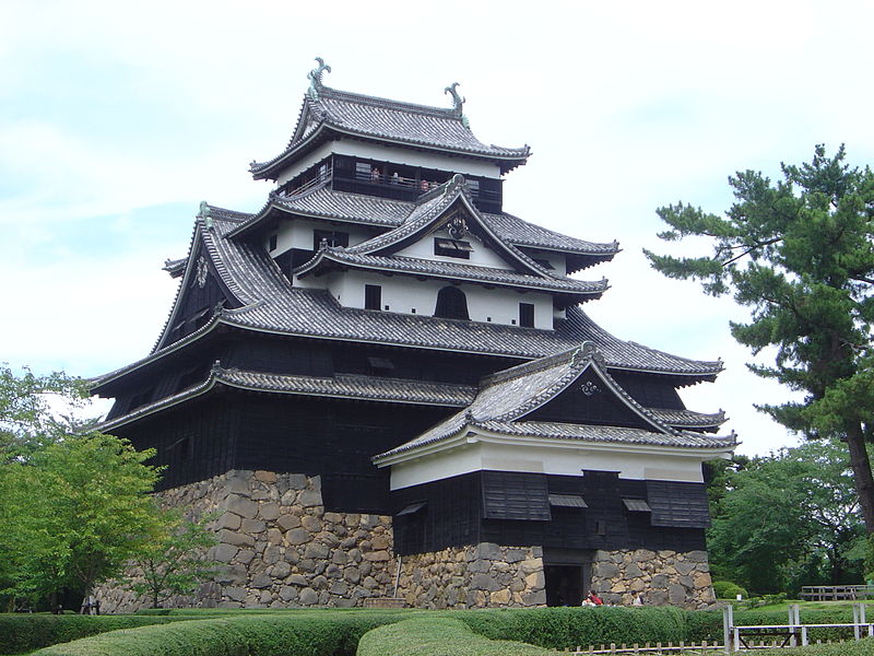 File:Matsue castle keep DSC02052.jpg