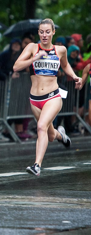 Melissa Courtney 2018 5th Avenue Mile CQ-7523-2 (44656426211) (cropped).jpg