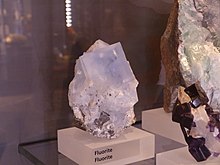 Mineral exhibit - Fluorite (31330147174).jpg