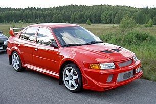 Mitsubishi-Lancer-Evolution röd.jpg