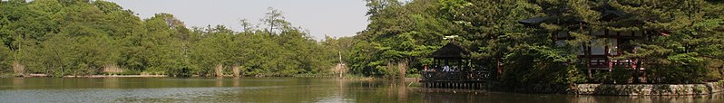 File:Nerima Syakujii park sampoji pond (cropped).jpg