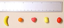 The 2007 Runts flavors: banana, orange, strawberry, pineapple, and mango NewRuntsFlavors.jpg