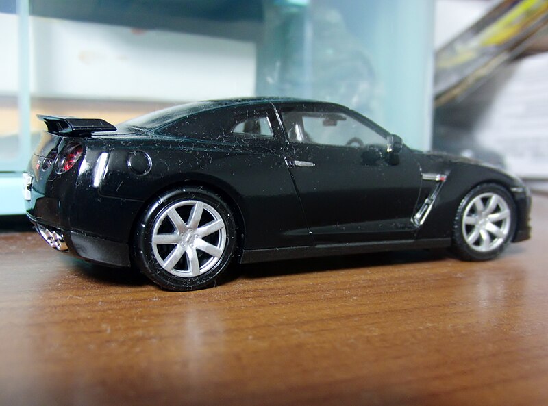 File:Nissan GT-R (CBA-R35) modelcar (5).JPG