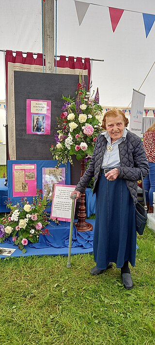 <span class="mw-page-title-main">Olive Clarke</span> English farmer and public figure (1922–2023)