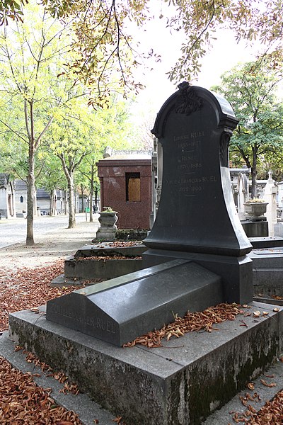 File:Père-Lachaise - Division 81 - Ruel 01.jpg