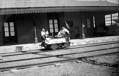 Workers at Tellier (1940). PDzorraatTellier1940.jpg