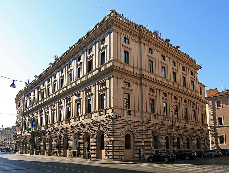 File:Palazzo Vidoni Roma.jpg