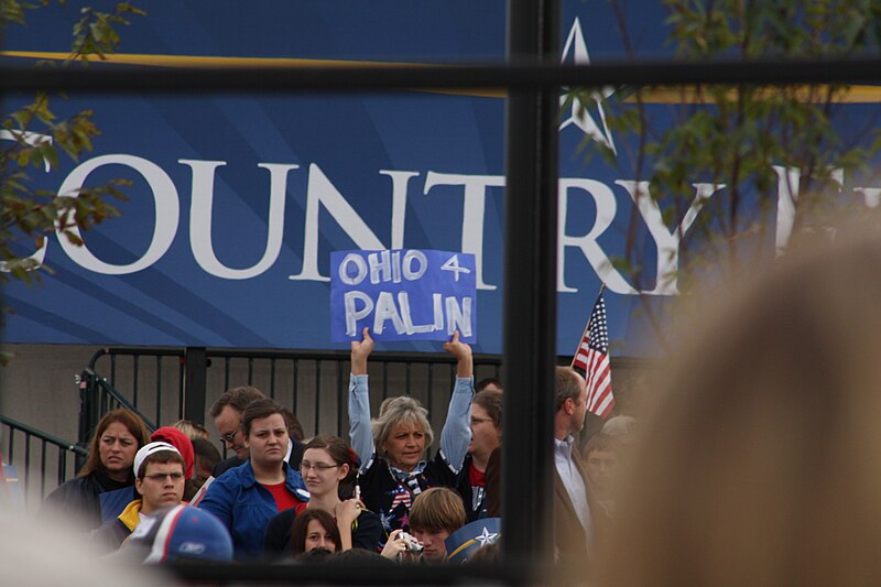 File:Palin Rally - 0039 (2949083773).jpg