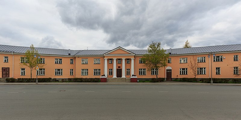 File:Petrozavodsk 06-2017 img55 Lenin Square.jpg