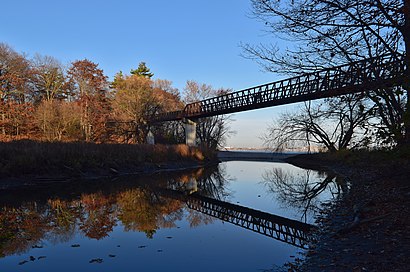 How to get to Petticoat Creek with public transit - About the place