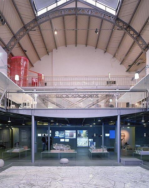 File:Photo issue de l'exposition permanente du Pavillon de l'Arsenal Paris, visite guidée. 5.jpg