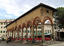 Piazza dei Ciompi Loggia del Pesce Florenz-1.jpg