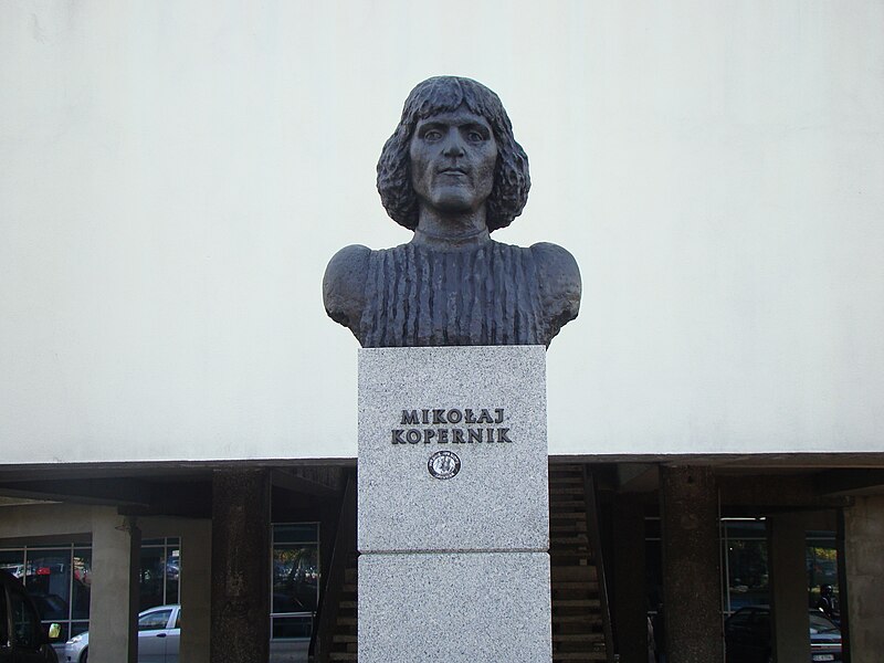 File:Pomnik Mikołaja Kopernika w Łodzi.jpg