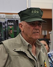 R. Lee Ermey fotografiado en 2012. Recibió los elogios de la crítica.