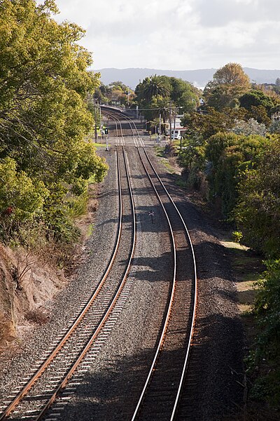 File:Railway Tracks near Baldwin Avenue.jpg