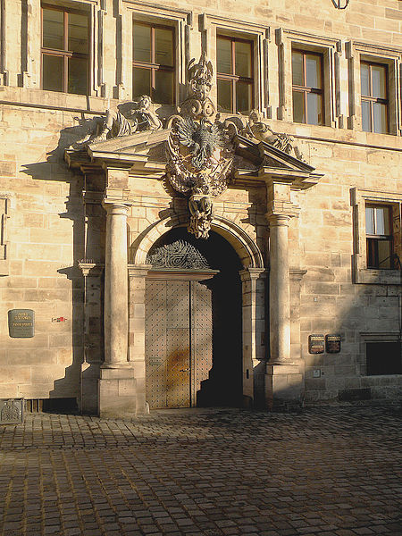 File:Rathaus .Portal.jpg