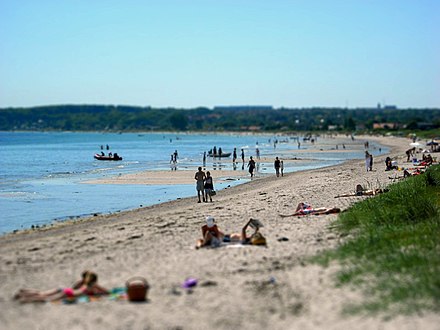 Sandy beaches, such as Bellevue Beach, form most of the coastline.