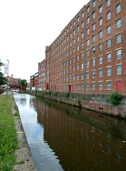 File:Rochdale Canal, Ancoats.jpg