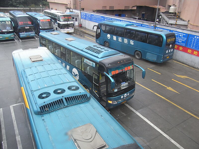 File:SZ 深圳 Shenzhen 僑社汽車客運站 Qiaoshe Bus Terminal 02 carpark April-2012.JPG