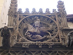 Sant Jordi, av Pere Johan, en gotisk skulptur på fasaden av Palau de la Generalitat i Barcelona (1420).