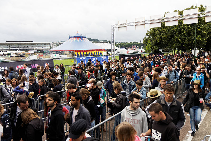 File:Solidays 2013 - Entrée du festival - 011.jpg