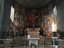 Altarwand der Kirche St. Michael, ausgemalt von August Blepp (1885–1949)