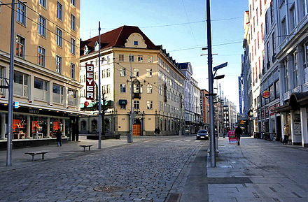 Strandgaten is a shopping street in Bergen.