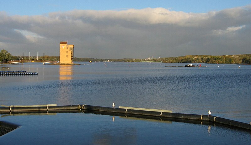 File:Strathclyde Park (GBR) 2005.jpg