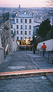 Les escaliers de Montmartre - Rue du Calvaire, Paris, France 2004-03-13.jpg