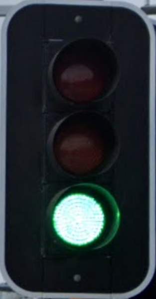 File:Traffic Light LED 665.png