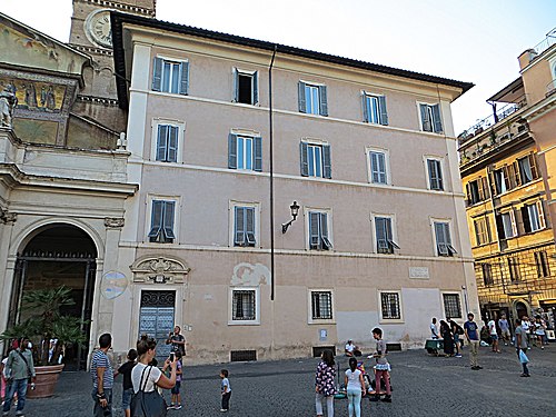 Canonica di Santa Maria in Trastevere.