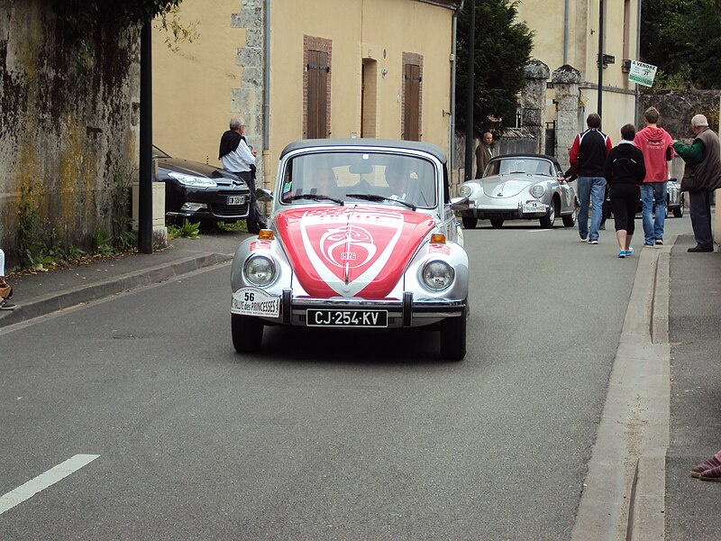 File:VW Type 1 Cabriolet (1979) - Rallye des Princesses 2014.jpg