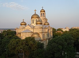 Varna Cathedral 04.jpg