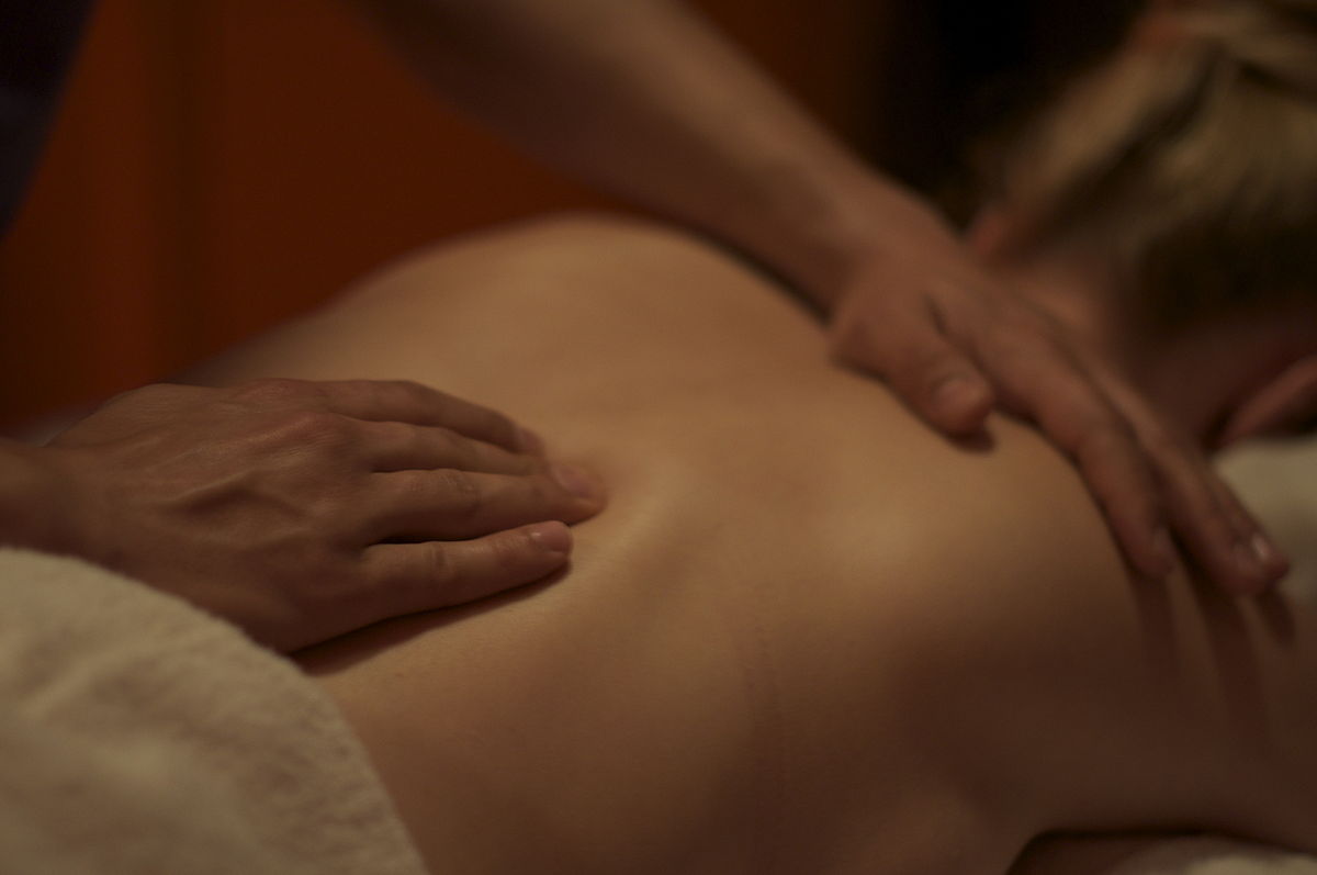 Правила эротического массажа